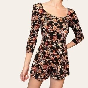 Forever 21 Autumn Floral Romper 💕